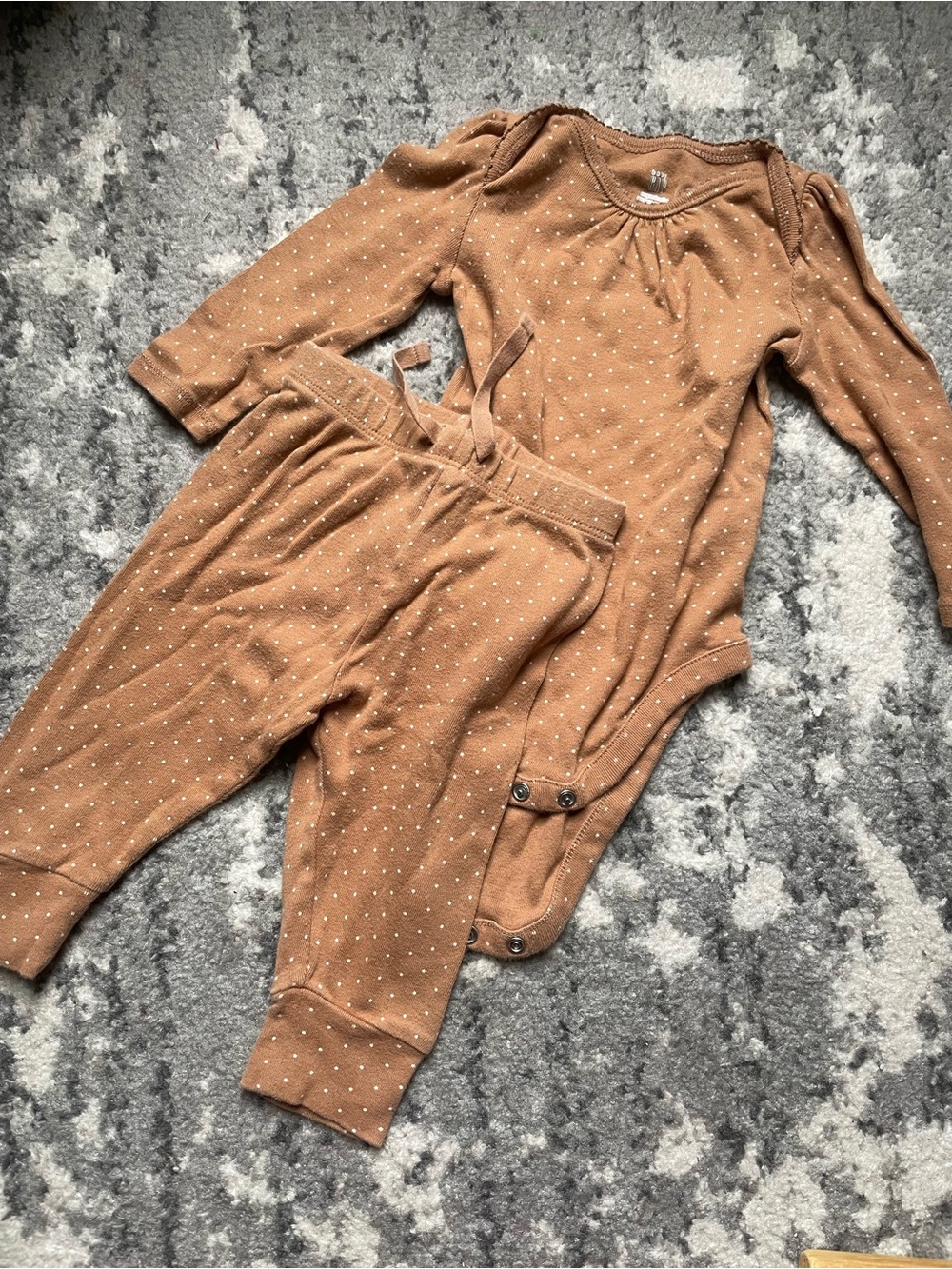GAP 6-12 month organic cotton matching set